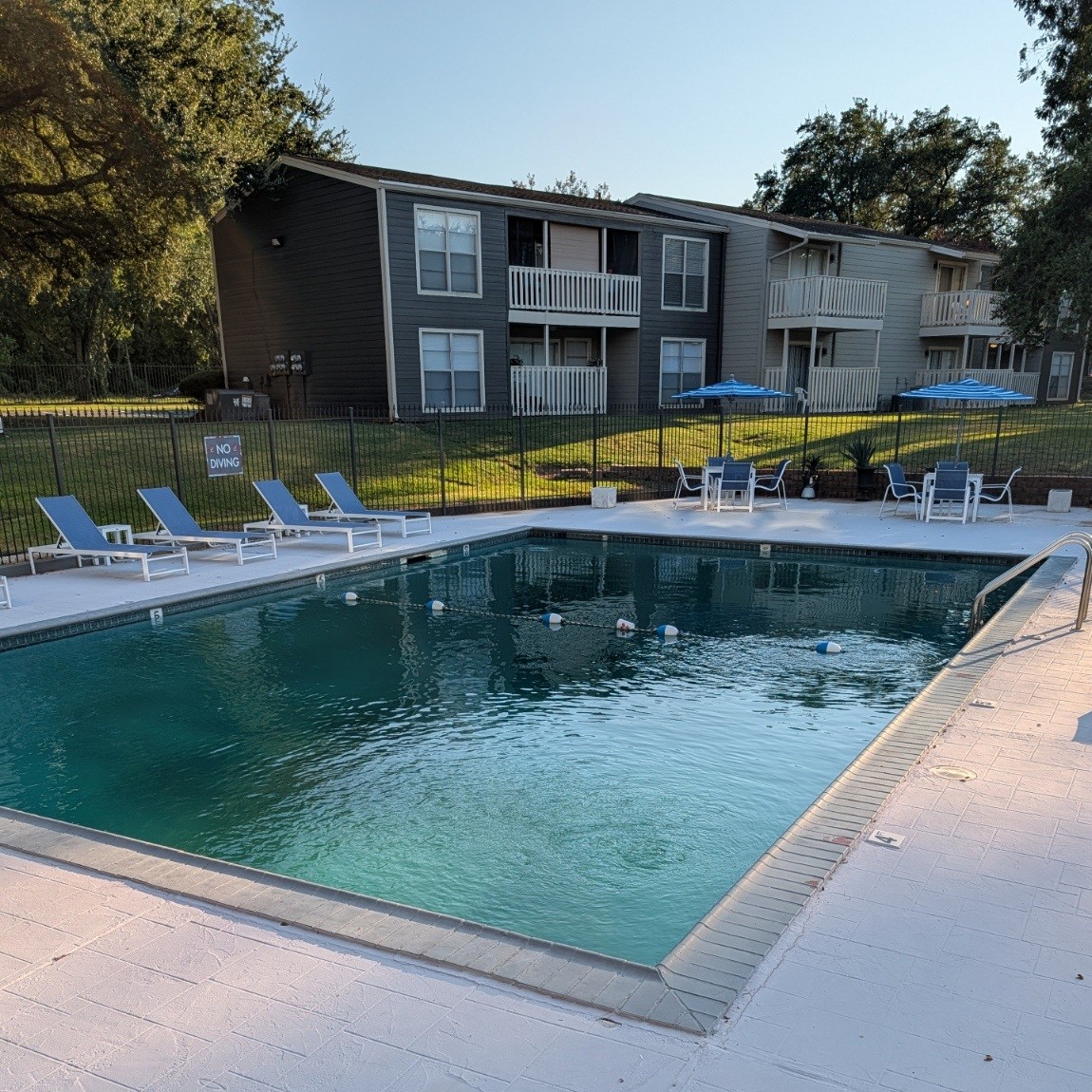Green to clean pool service in Bossier City & Shreveport area